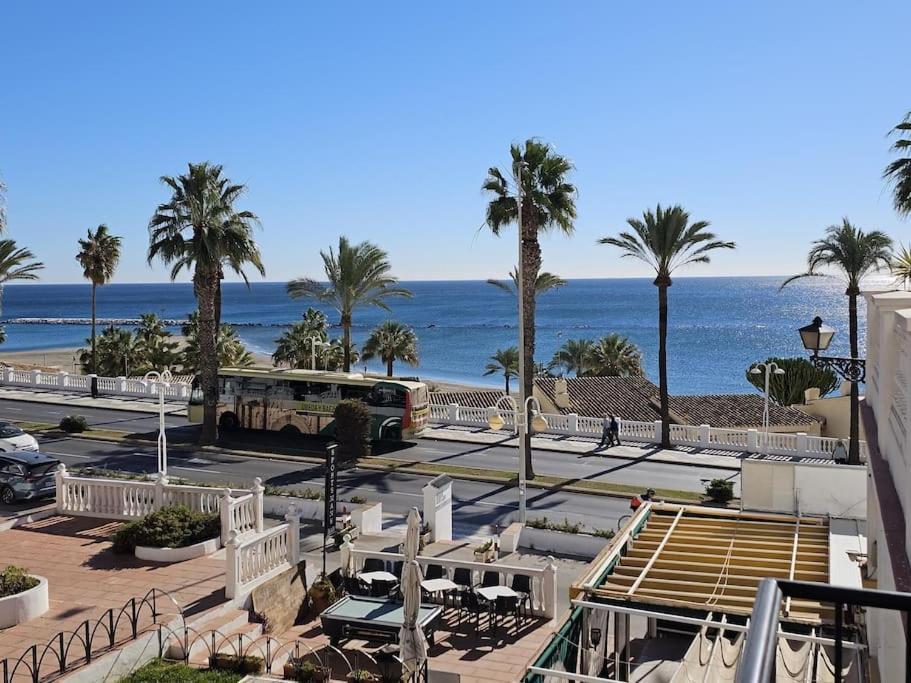 Spacious Front Line 3 Bedroom With Amazing Sea Views A Few Steps From The By Namaste Elite Appartement